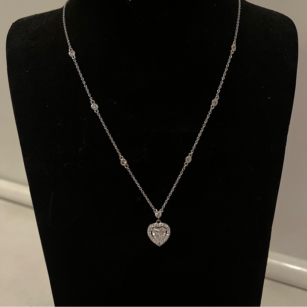 NEW Diamonique Elegant Silver Heart Pendant Necklace